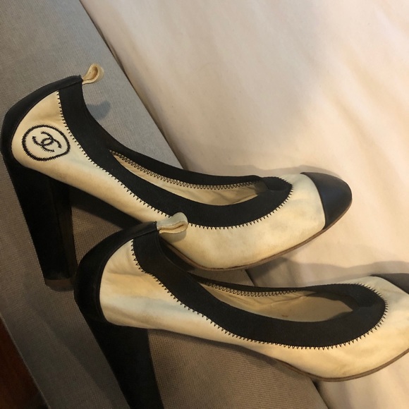 CHANEL Shoes - Chanel leather heels CHANEL Shoes - Chanel leather heels
